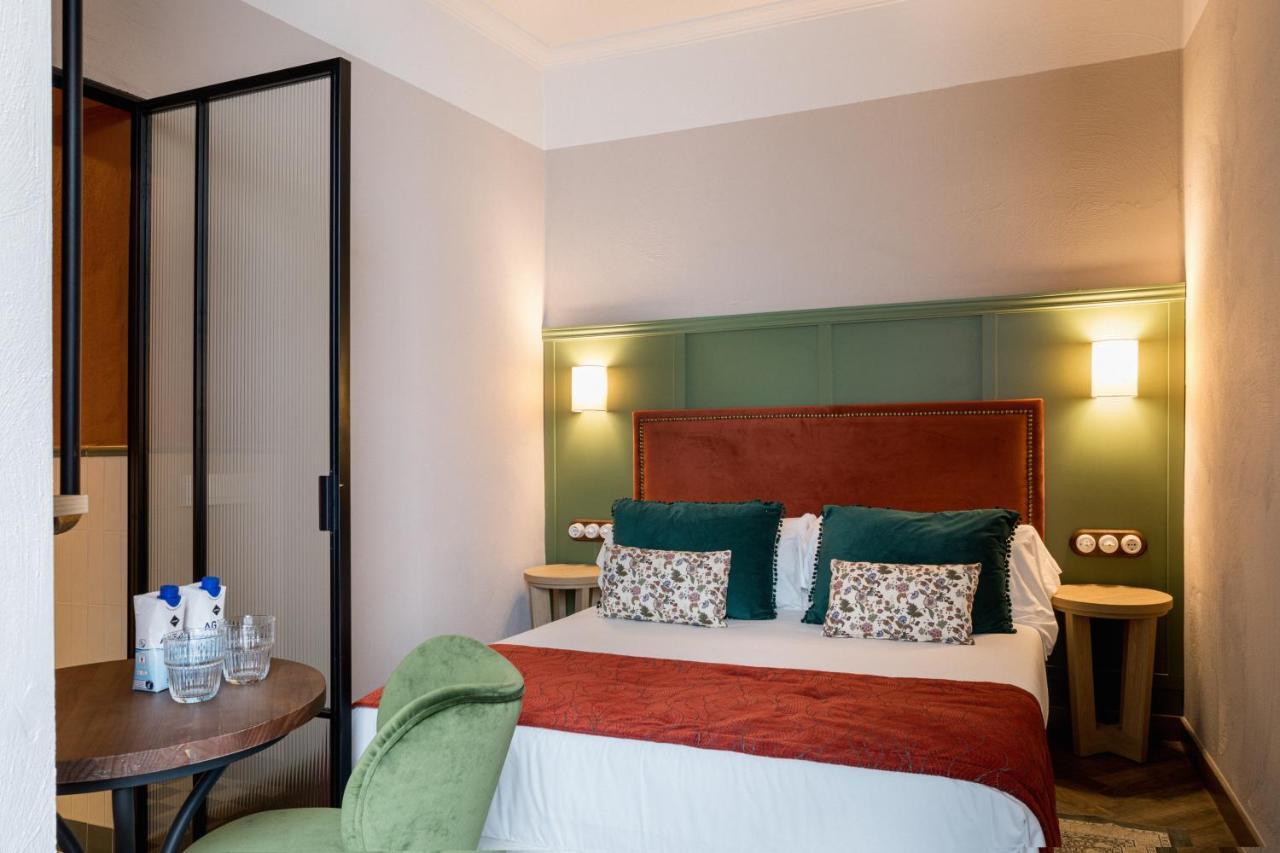 The Honest Hotel & Apartments เซบีญา ภายนอก รูปภาพ