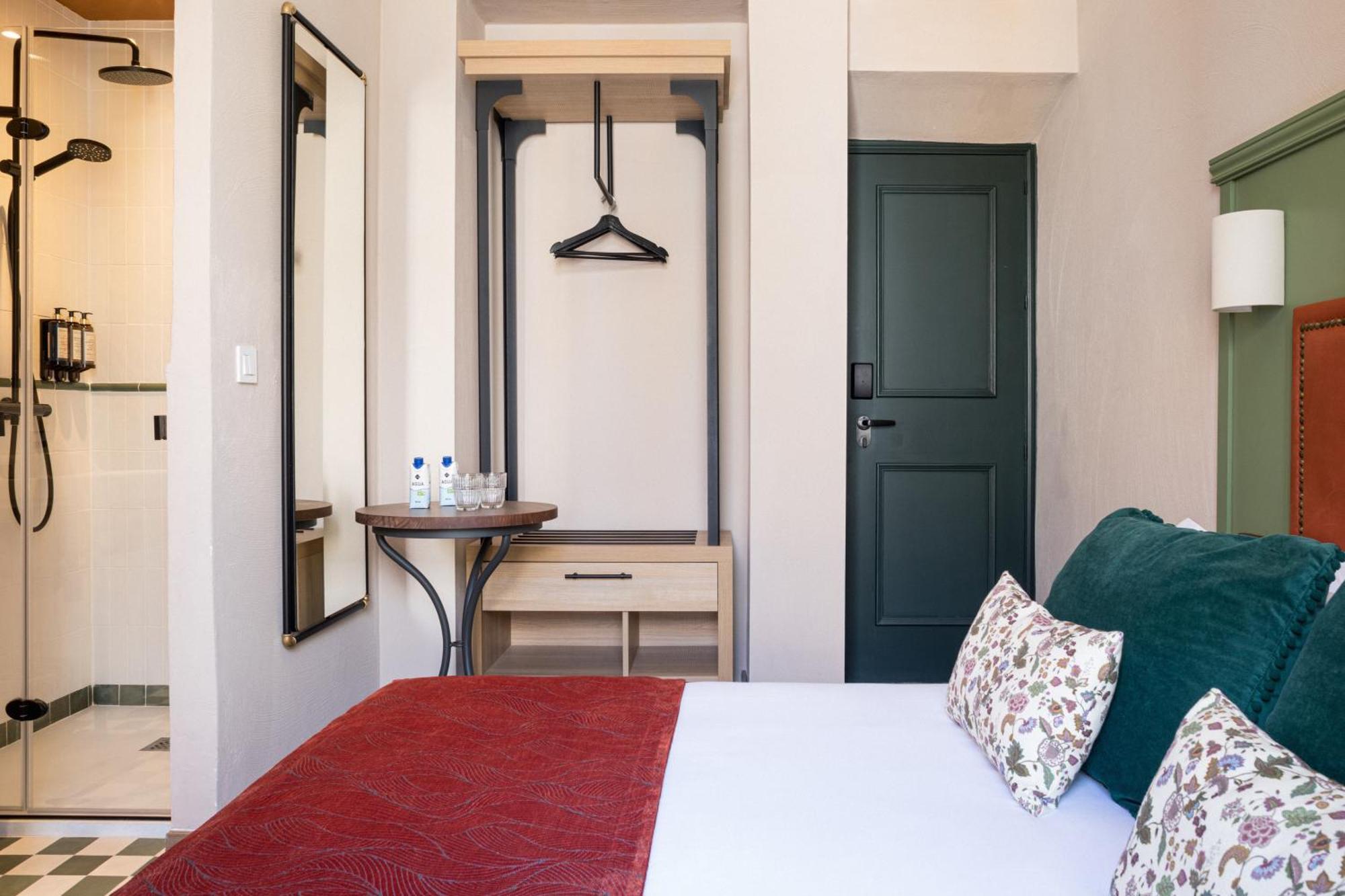 The Honest Hotel & Apartments เซบีญา ภายนอก รูปภาพ